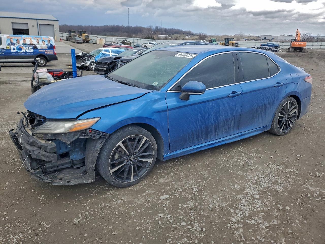 2018 TOYOTA CAMRY