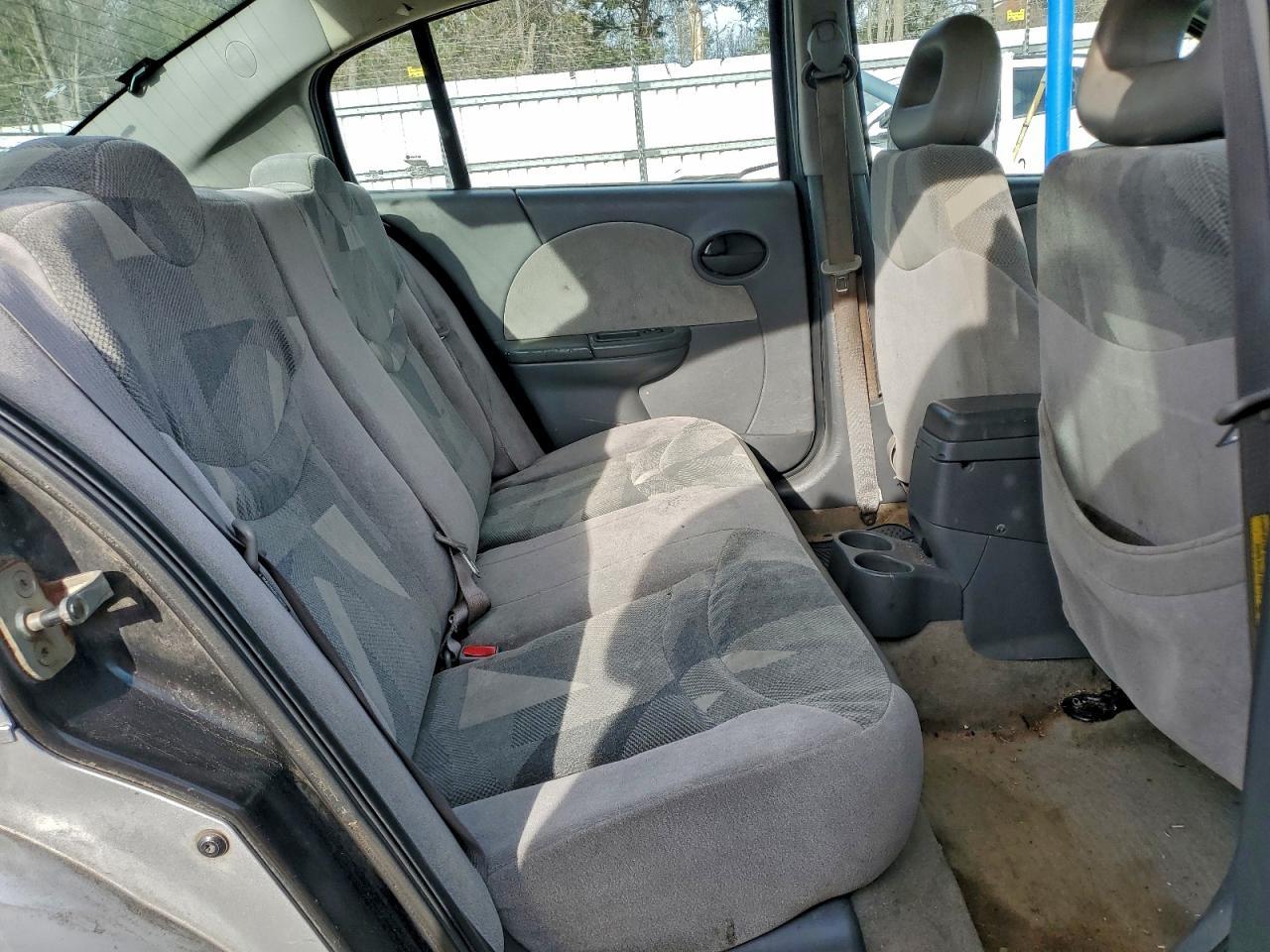 2003 SATURN Ion