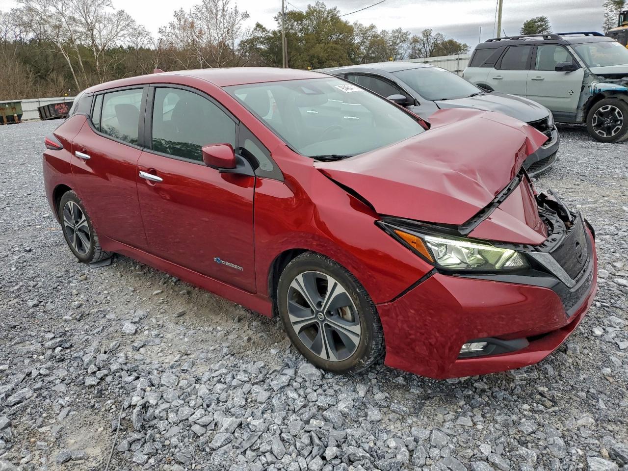 2018 NISSAN LEAF