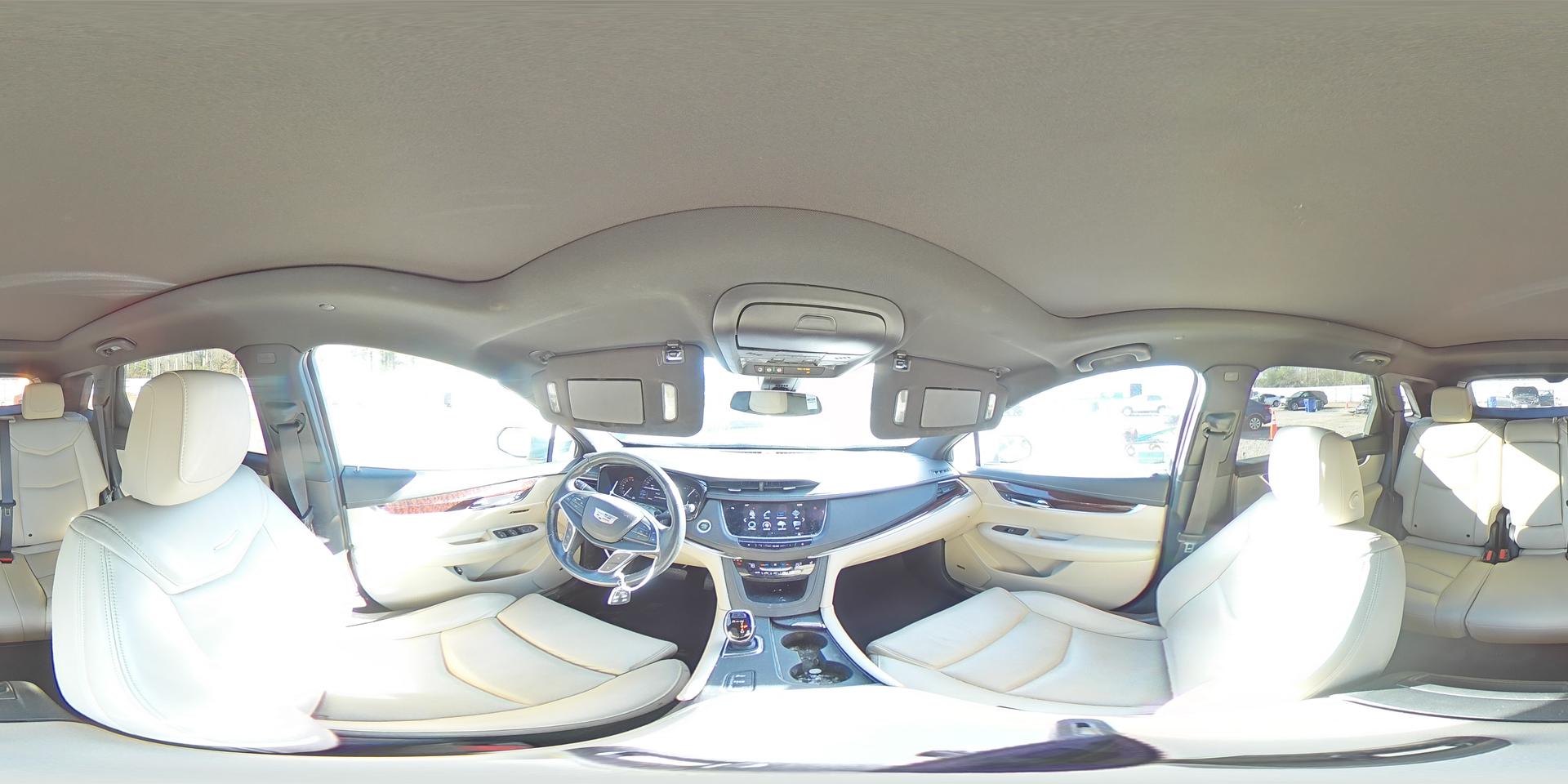 2017 CADILLAC XT5