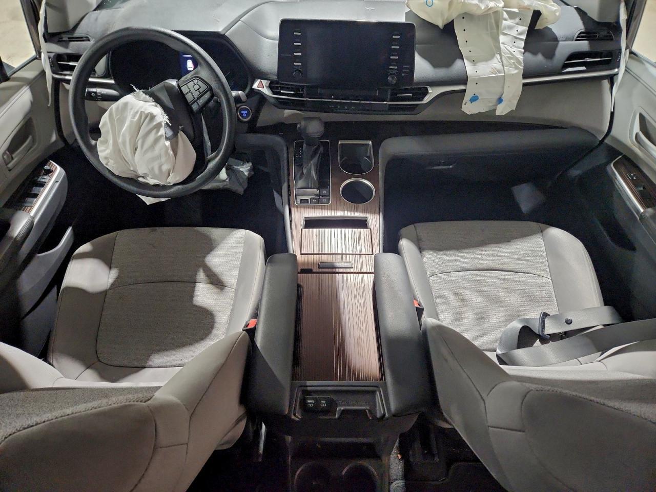 2022 TOYOTA SIENNA