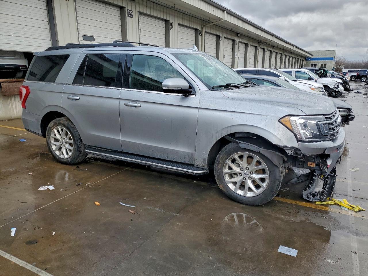 2021 FORD Expedition