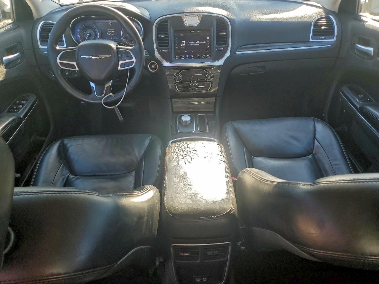 2018 CHRYSLER 300
