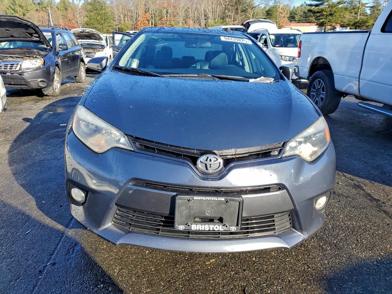 2015 TOYOTA COROLLA