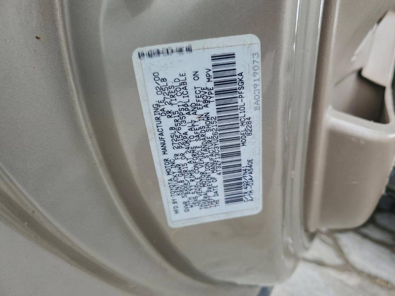 2000 TOYOTA SIENNA