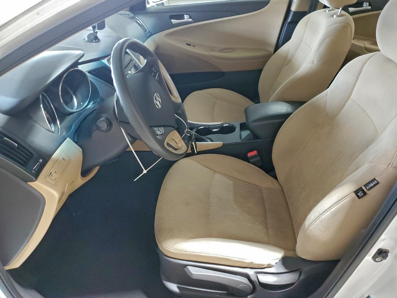 2011 HYUNDAI SONATA