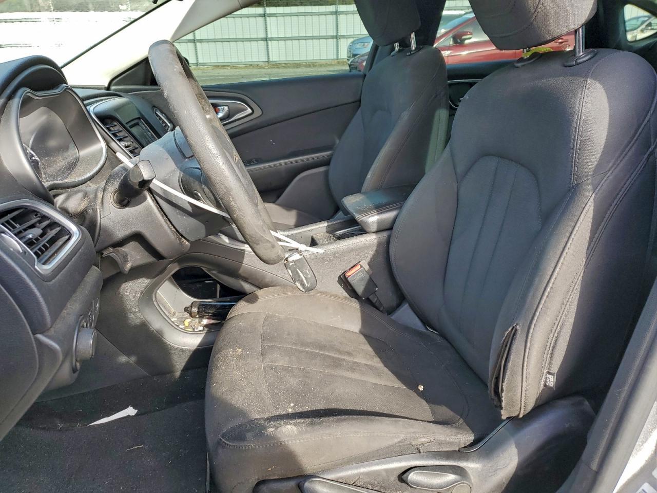 2016 CHRYSLER 200