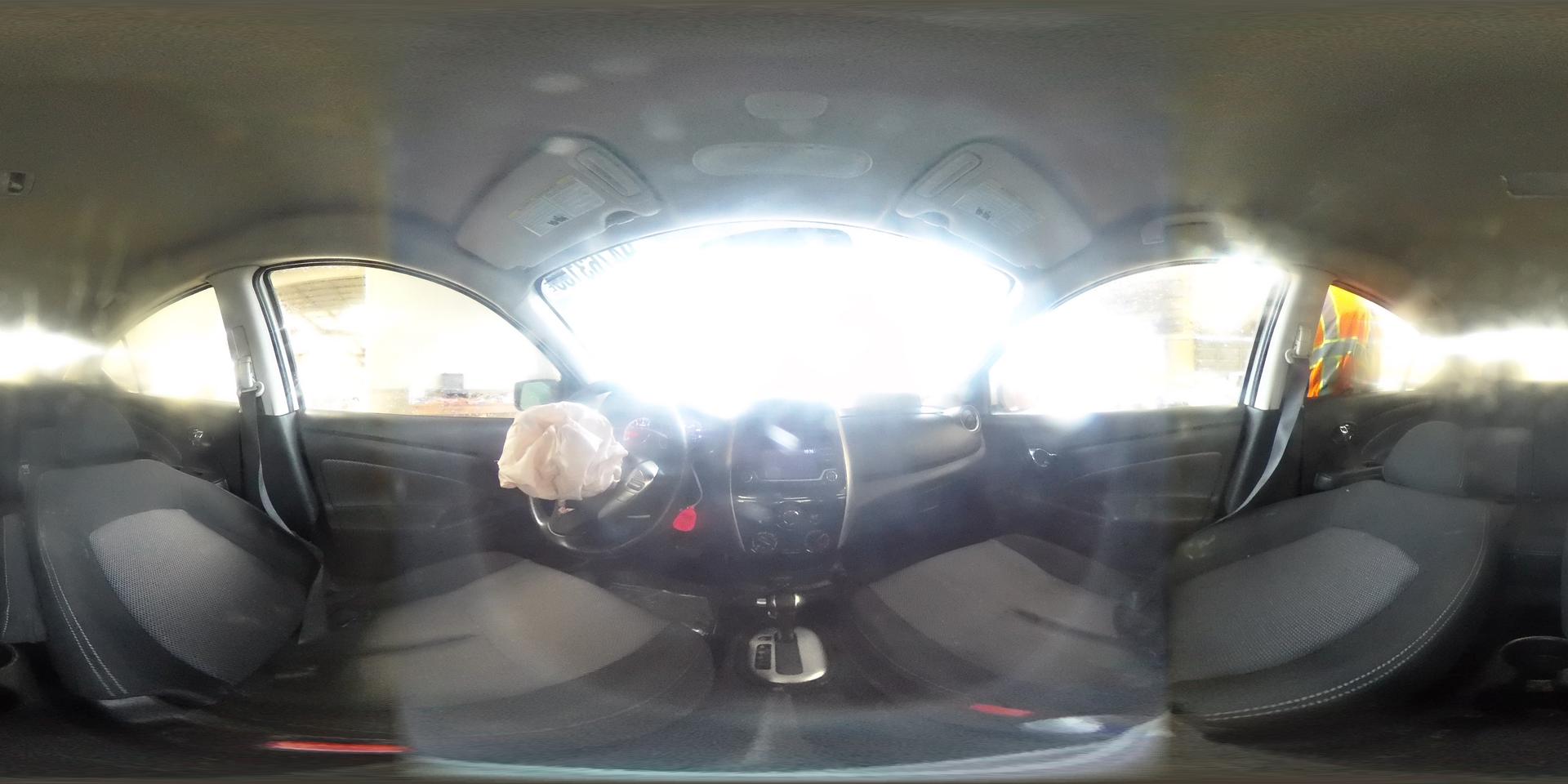 2017 NISSAN VERSA