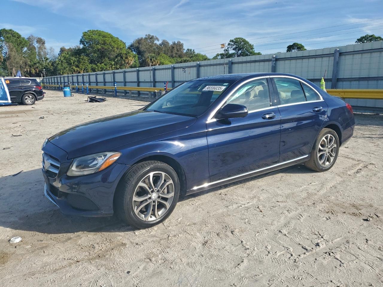 2016 MERCEDES-BENZ C-CLASS