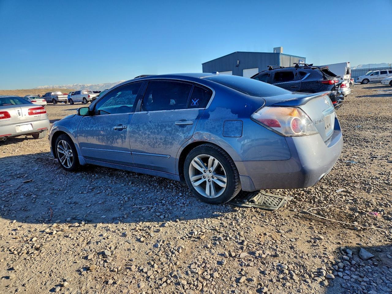 2010 NISSAN ALTIMA