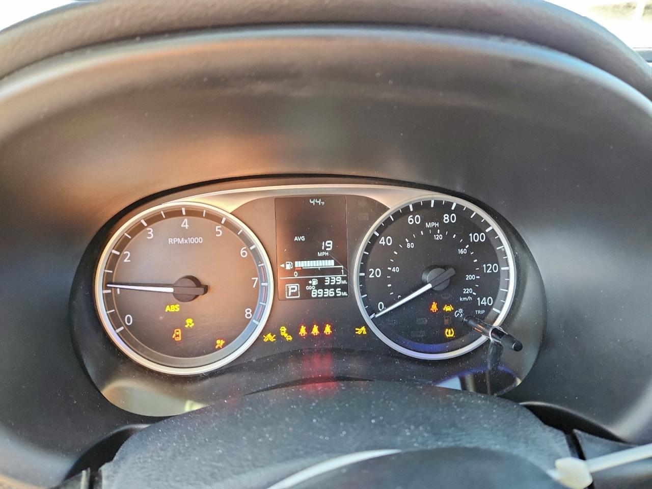 2021 NISSAN KICKS