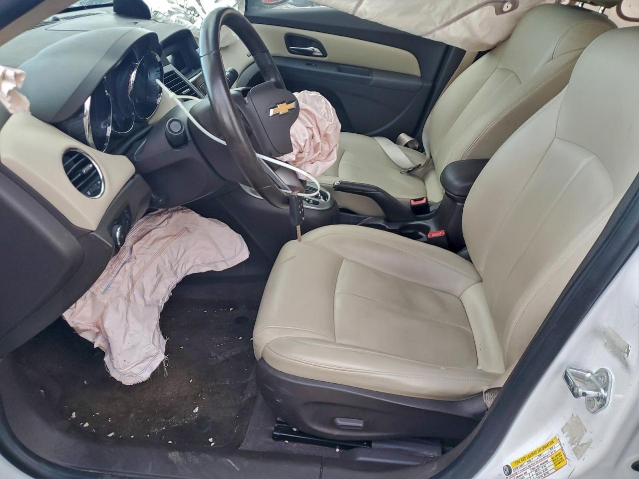 2011 CHEVROLET CRUZE