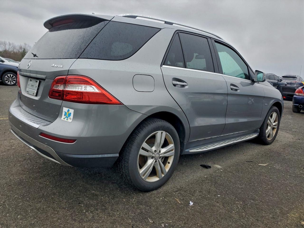 2012 MERCEDES-BENZ ML-Class