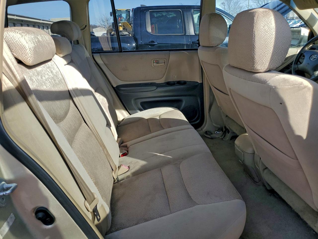 2003 TOYOTA HIGHLANDER