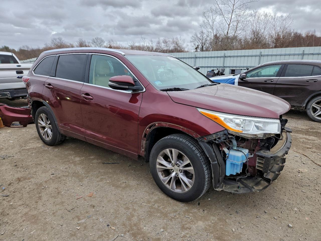2015 TOYOTA HIGHLANDER