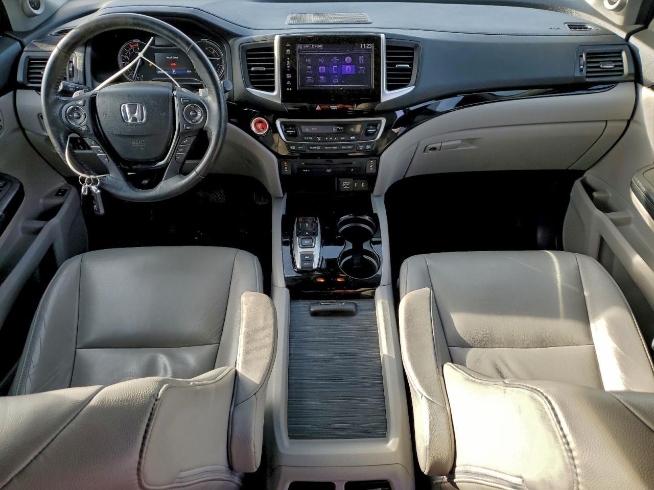 2017 HONDA PILOT