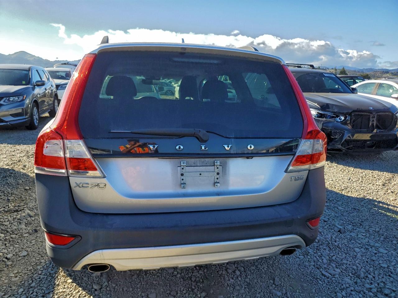 2016 VOLVO XC70