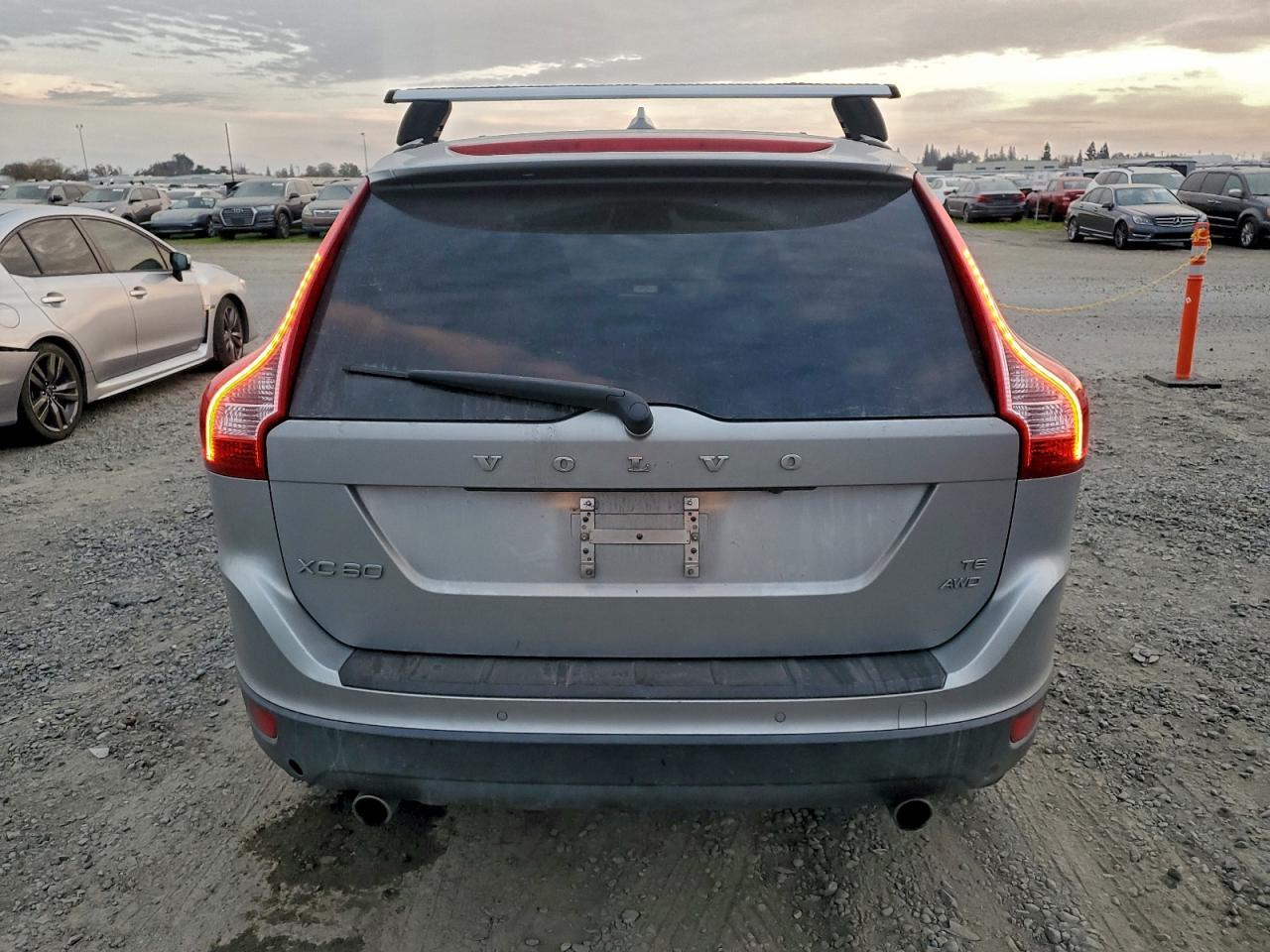 2010 VOLVO XC60