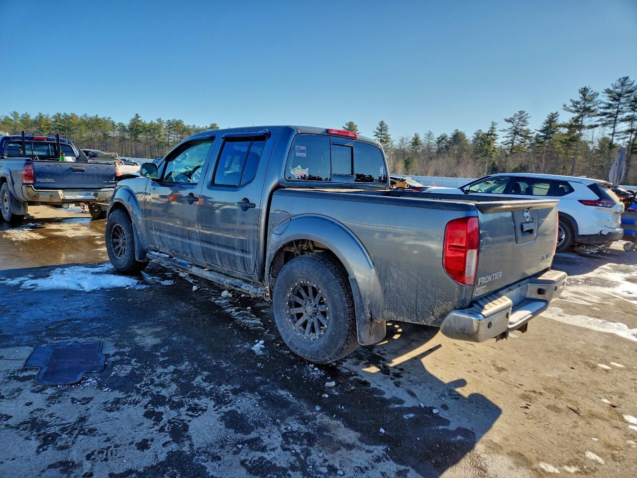 2016 NISSAN Frontier