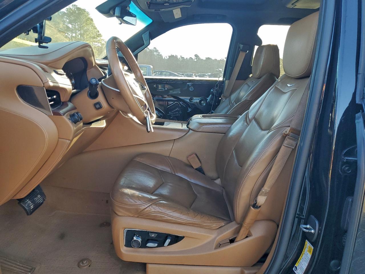 2017 CADILLAC Escalade ESV