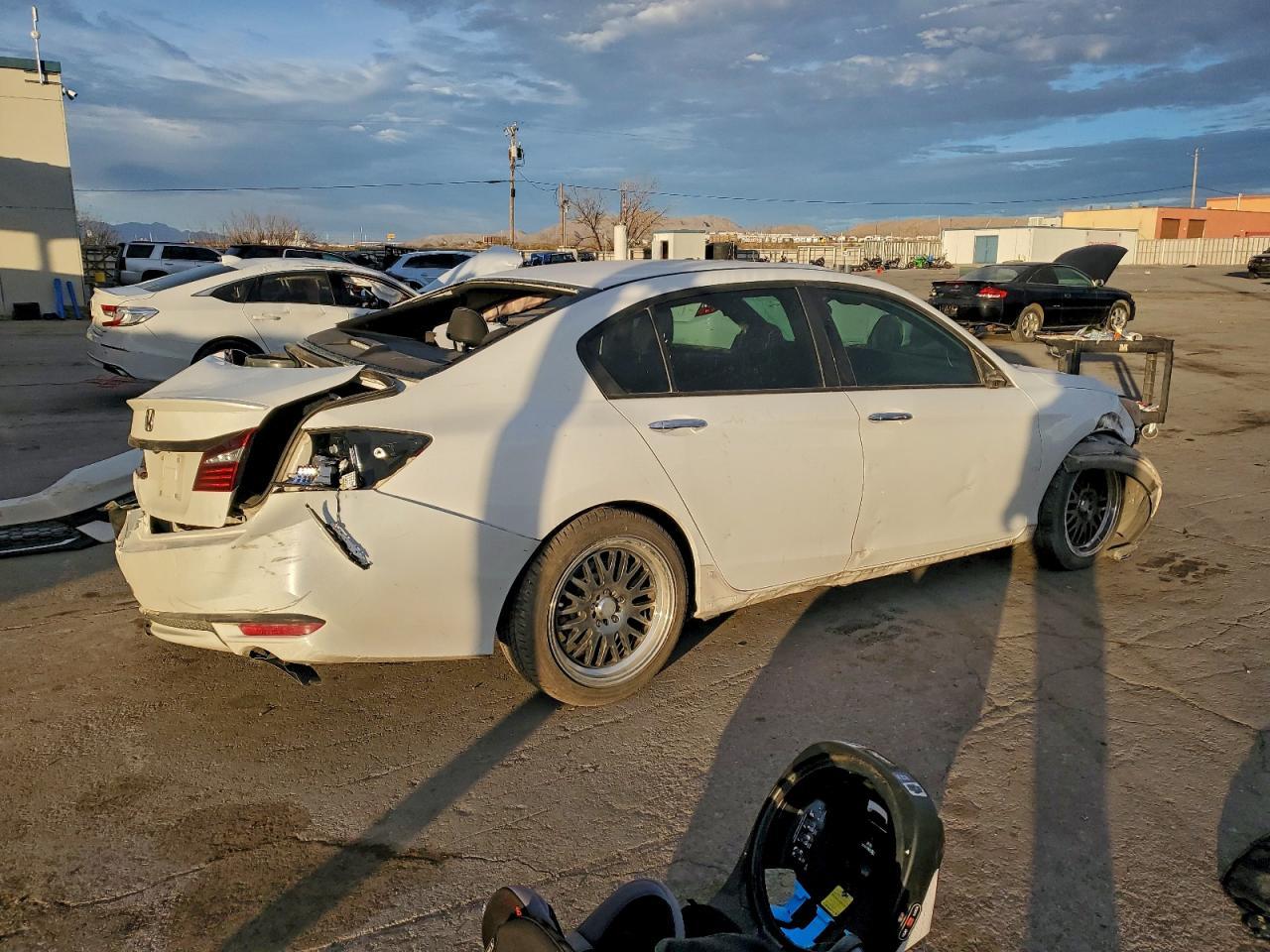 2017 HONDA ACCORD