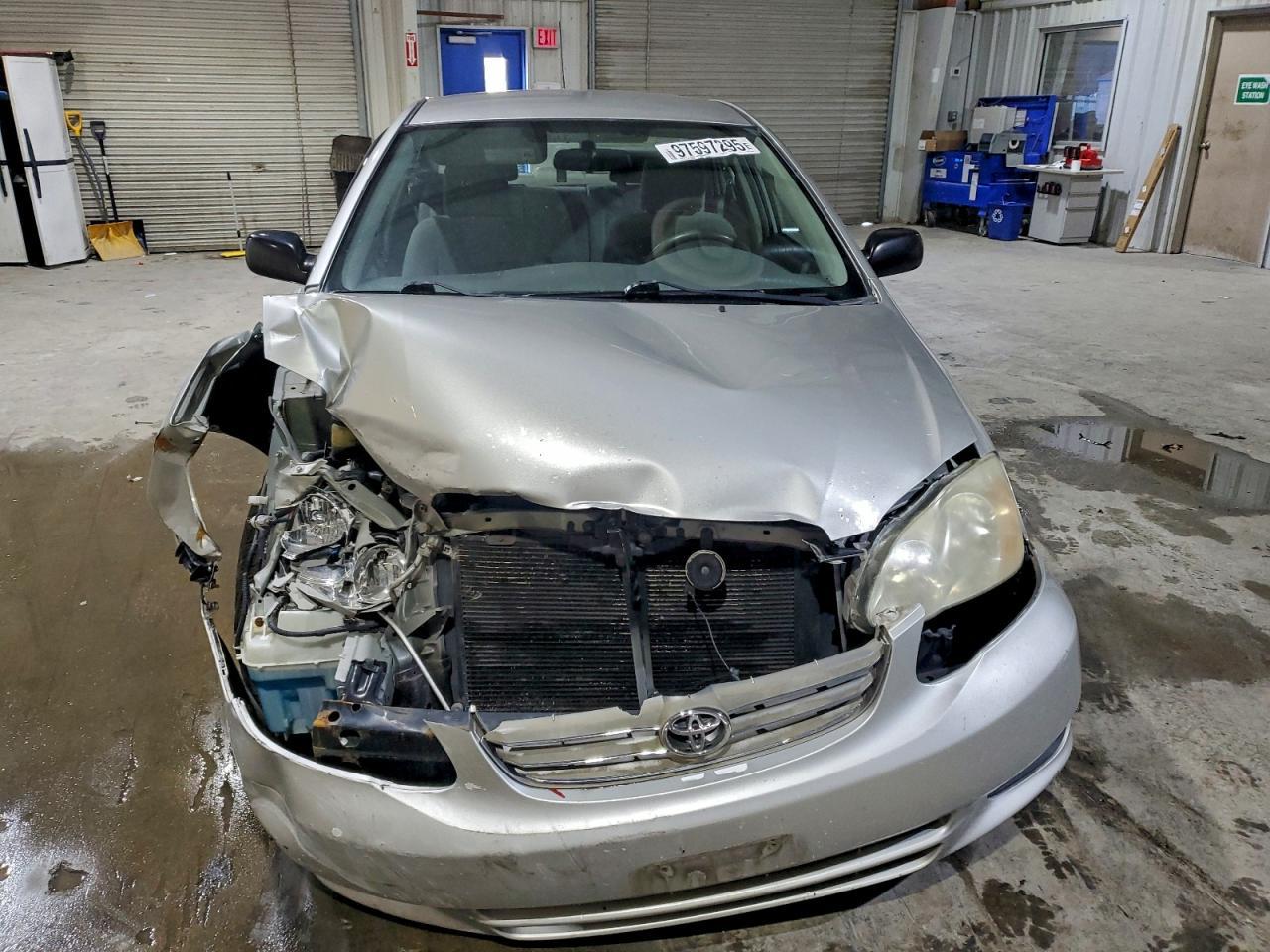 2004 TOYOTA COROLLA