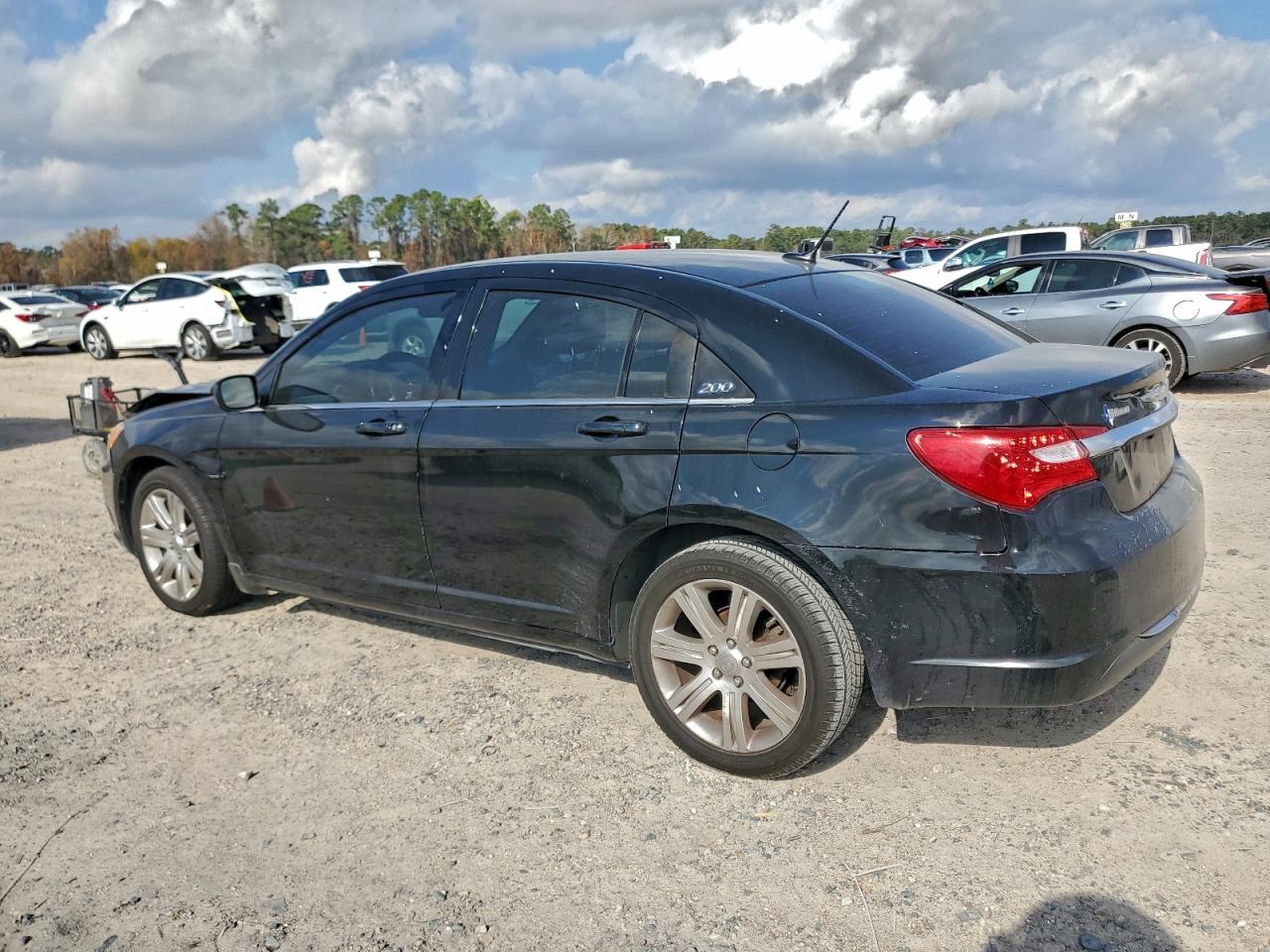 2012 CHRYSLER 200