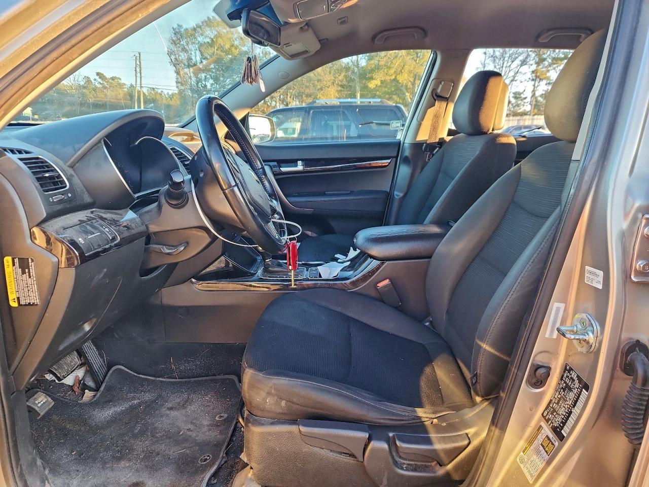 2015 KIA SORENTO