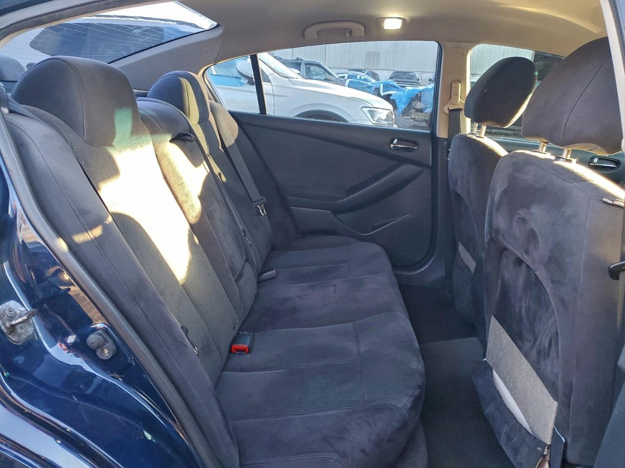 2010 NISSAN ALTIMA