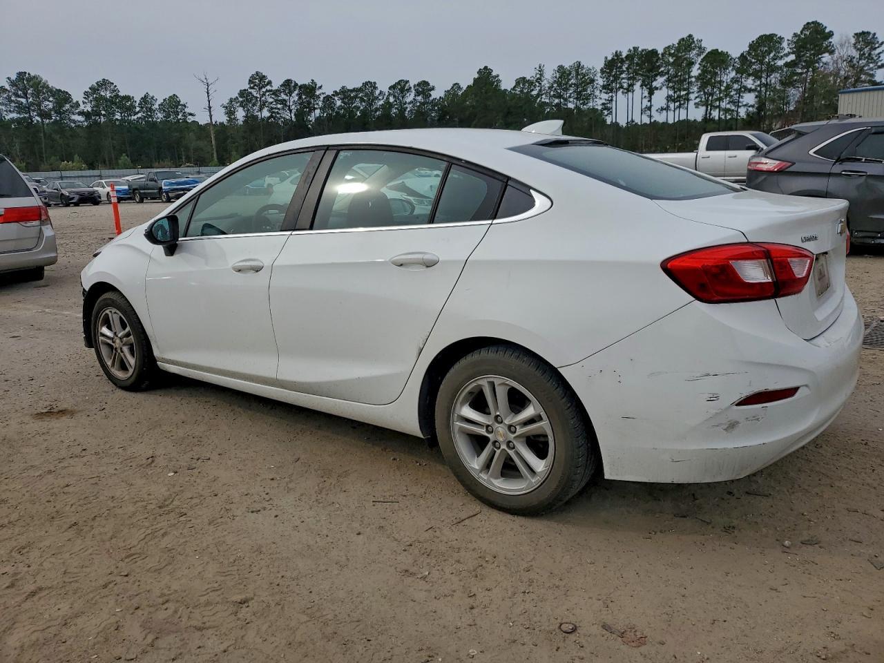 2018 CHEVROLET CRUZE