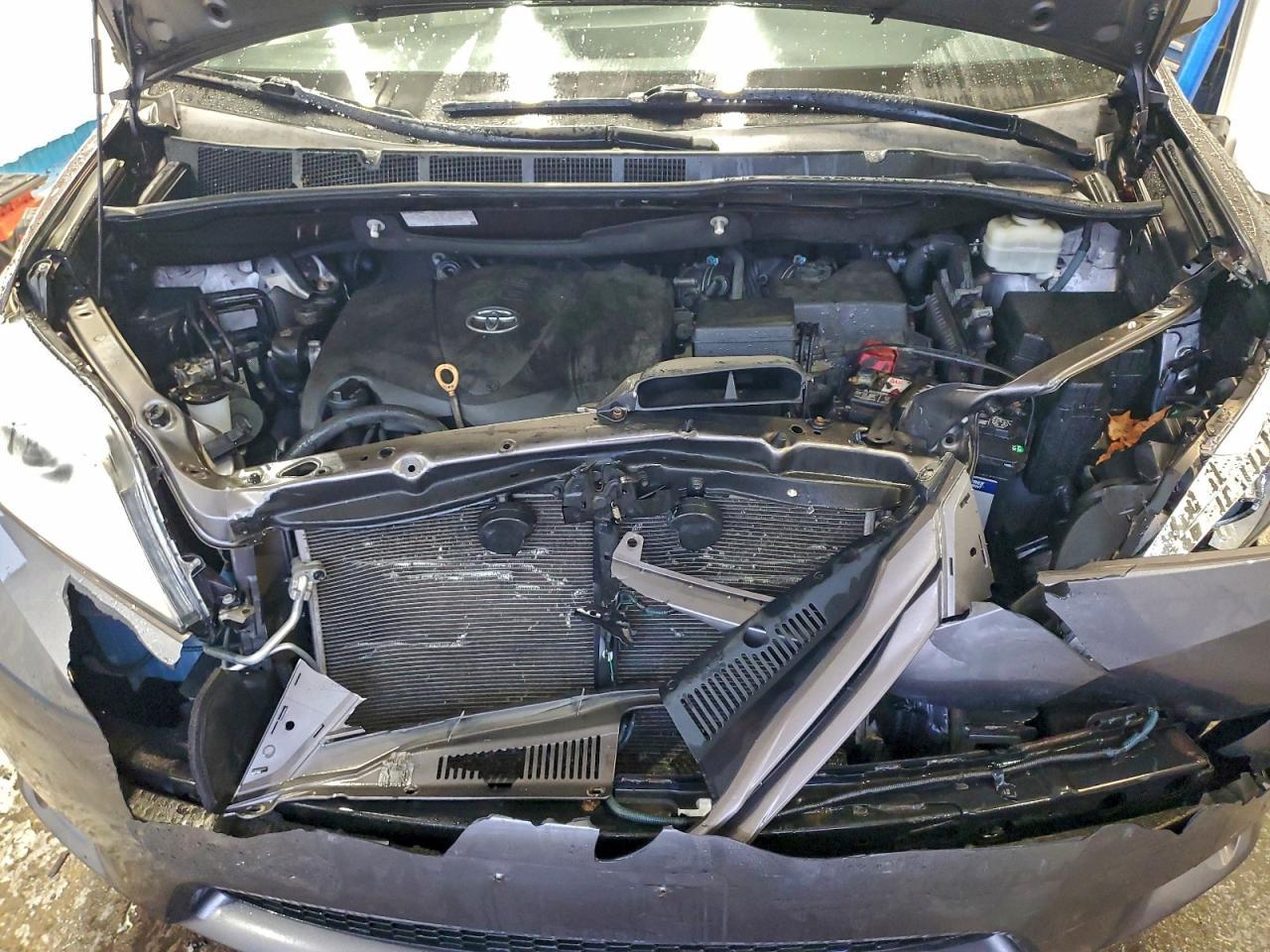 2017 TOYOTA SIENNA