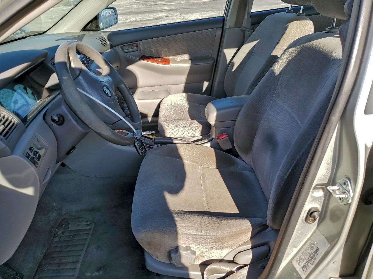 2004 TOYOTA COROLLA