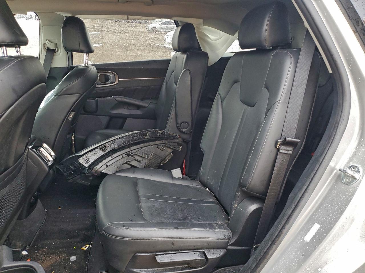 2022 KIA SORENTO