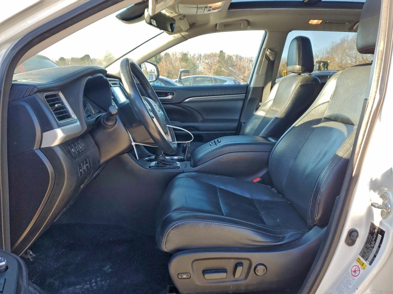 2017 TOYOTA HIGHLANDER