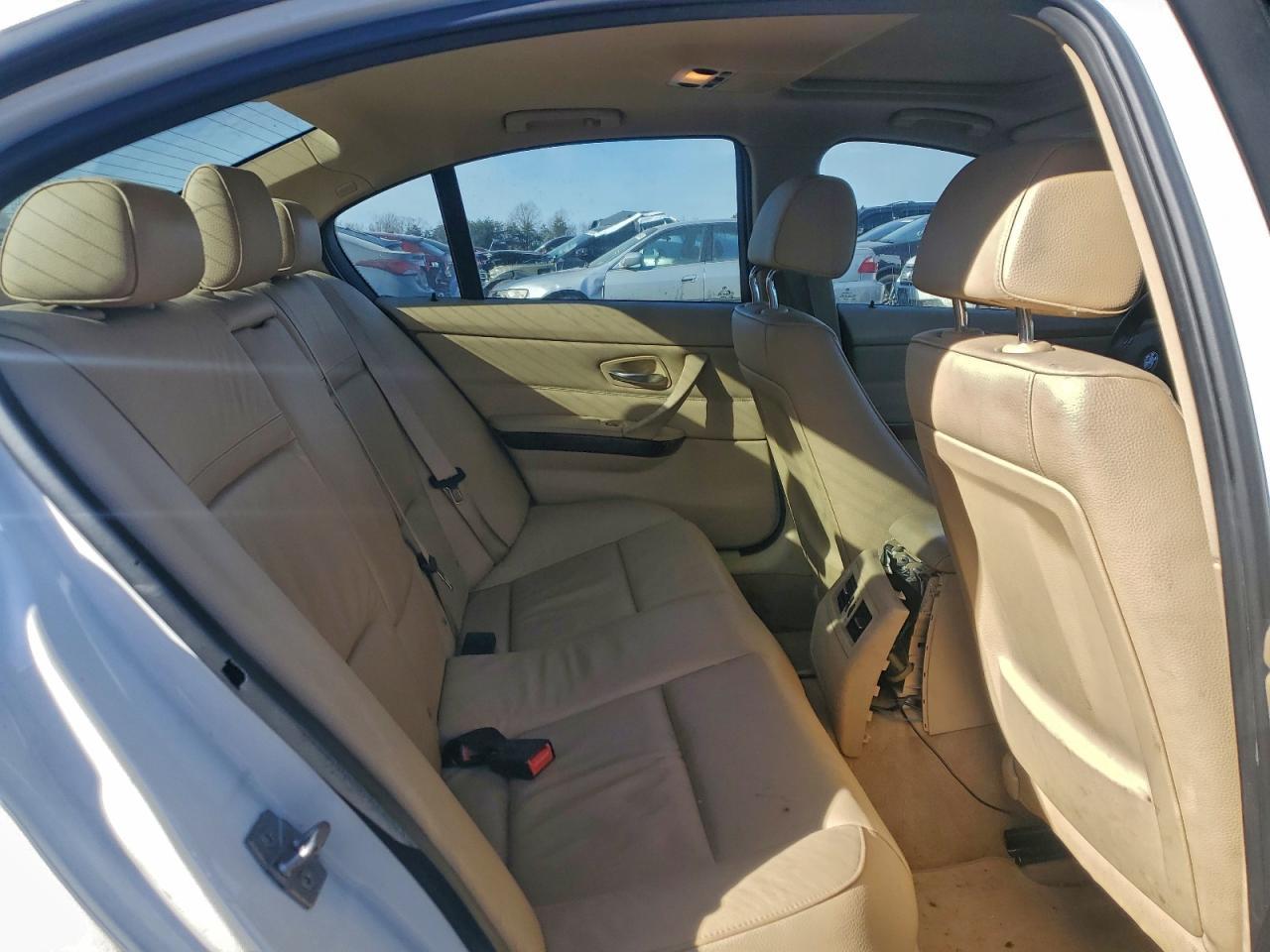 2011 BMW 3 SERIES