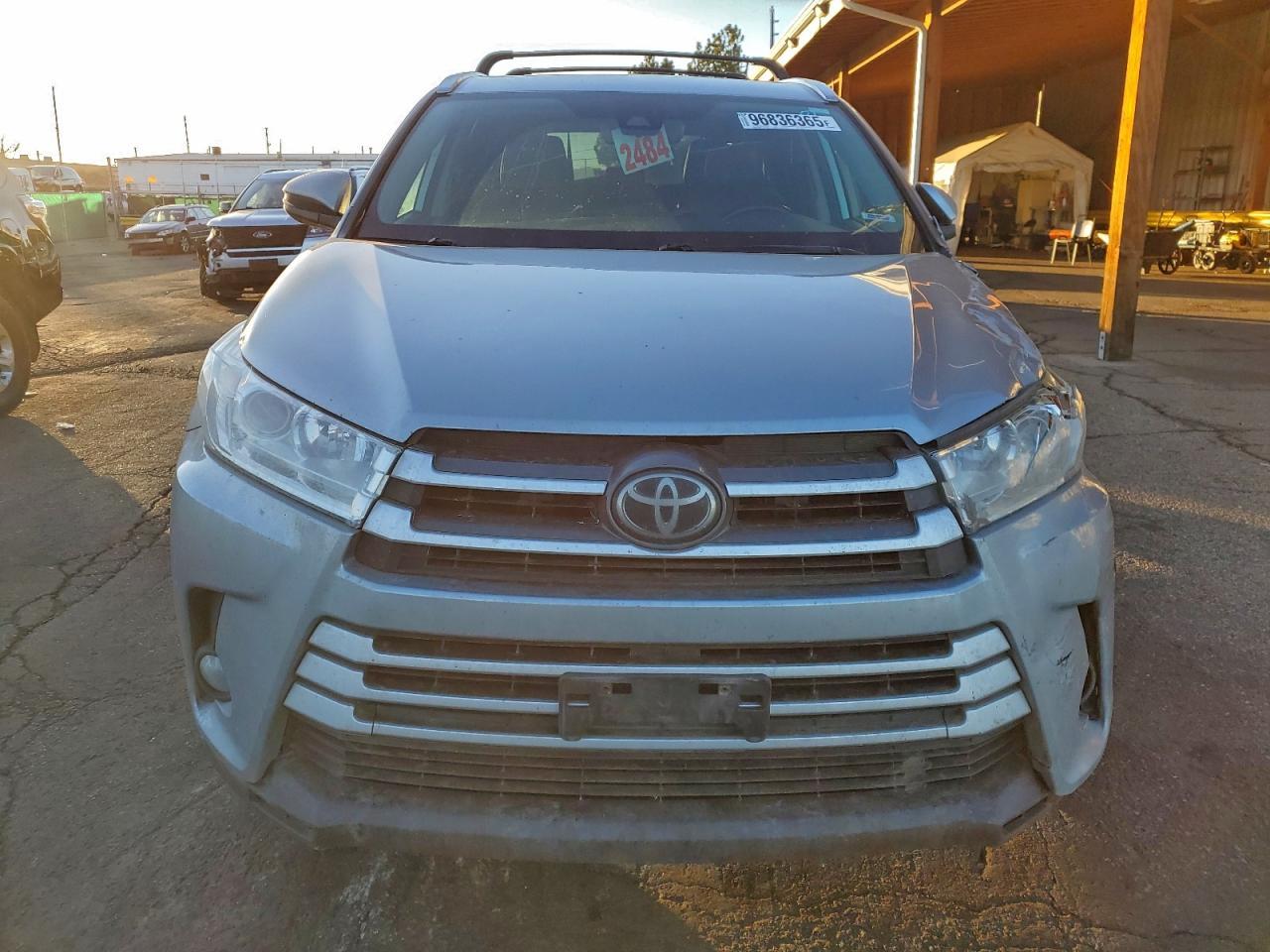 2018 TOYOTA HIGHLANDER