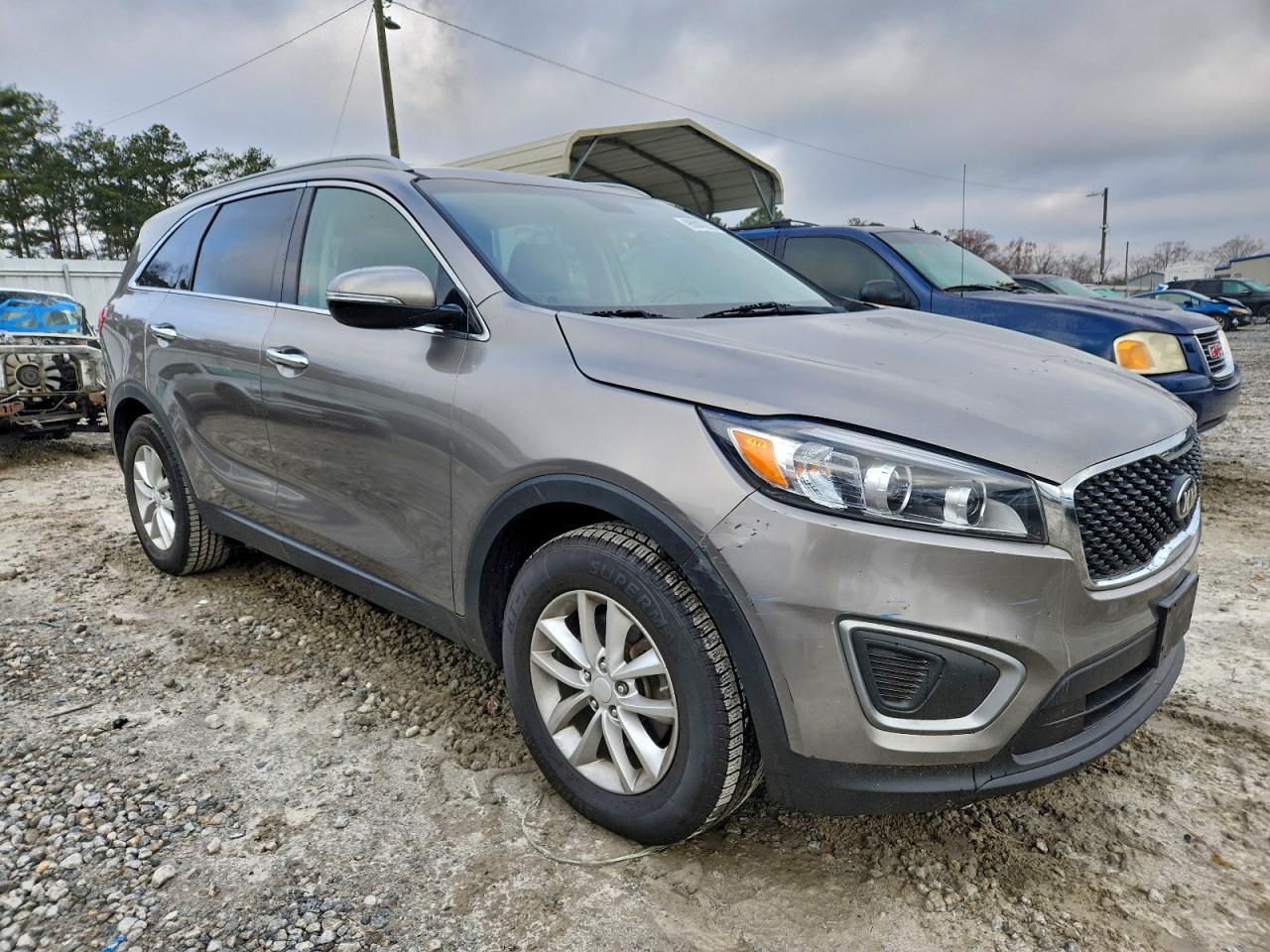 2016 KIA SORENTO