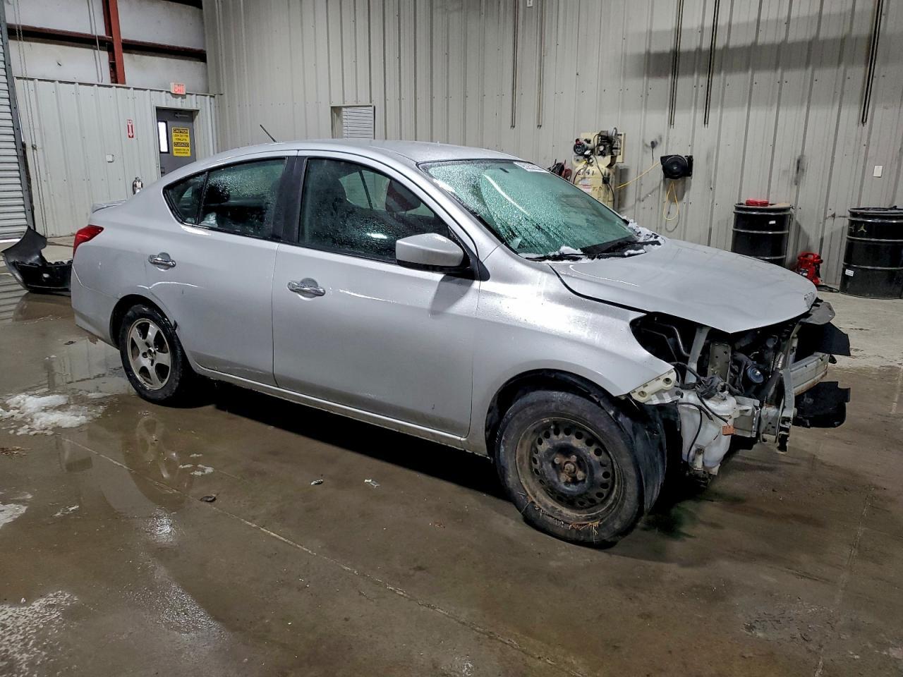 2019 NISSAN VERSA
