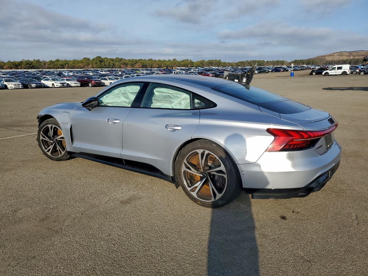 2022 AUDI e-tron GT