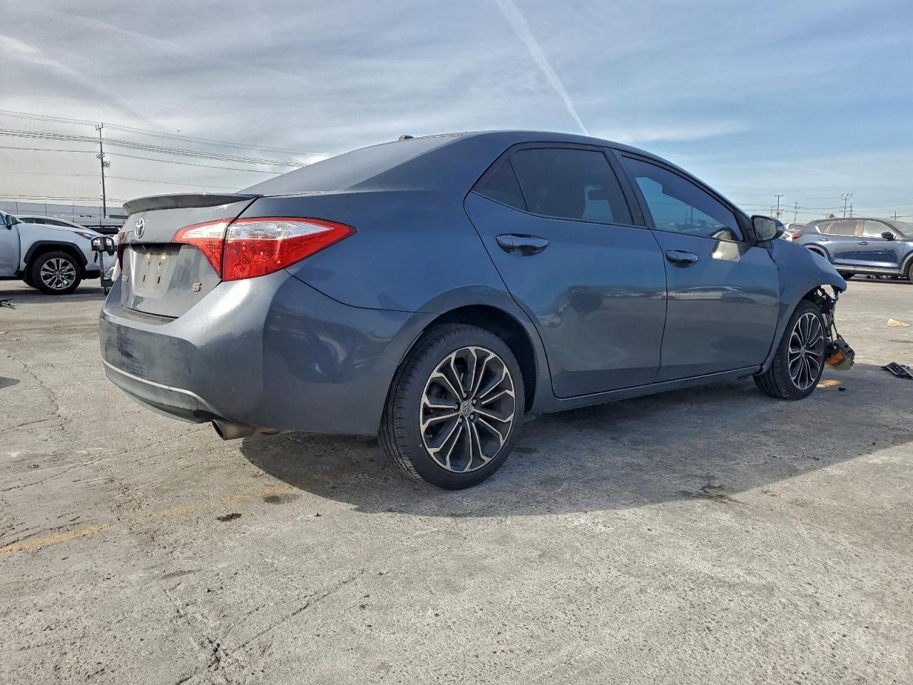 2016 TOYOTA COROLLA