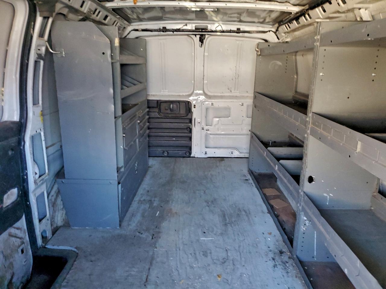 2005 CHEVROLET Express 3500