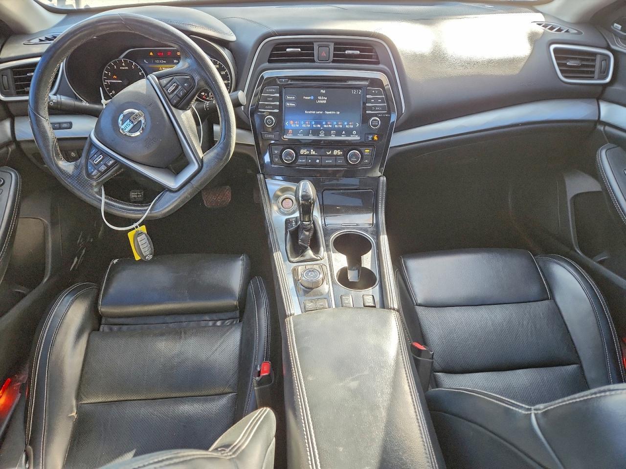 2017 NISSAN Maxima