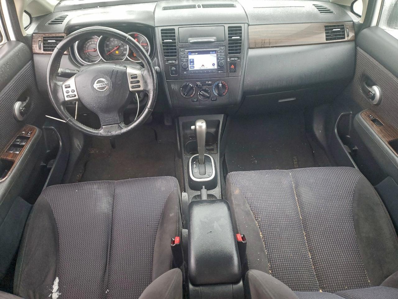 2011 NISSAN VERSA