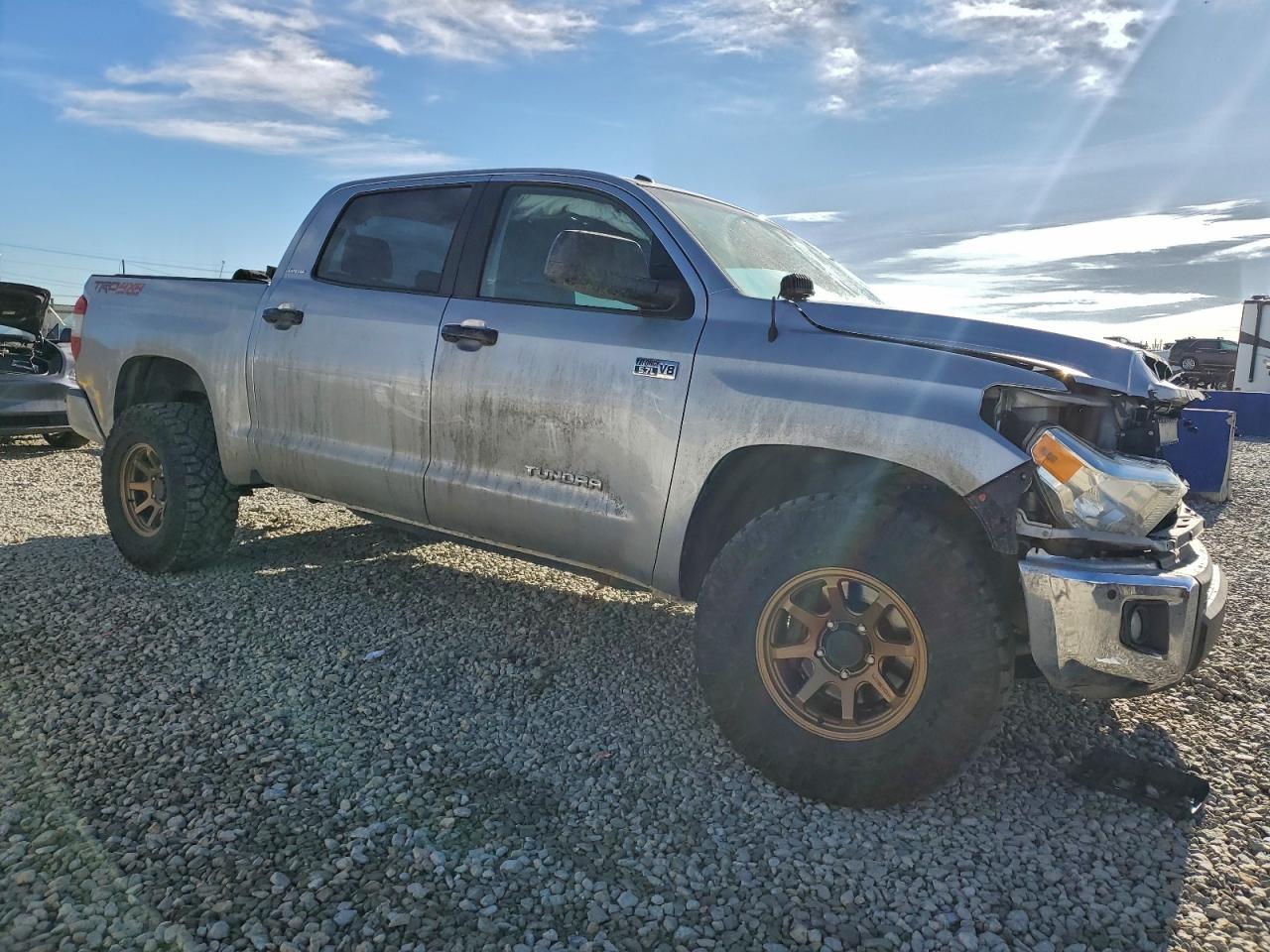 2015 TOYOTA TUNDRA