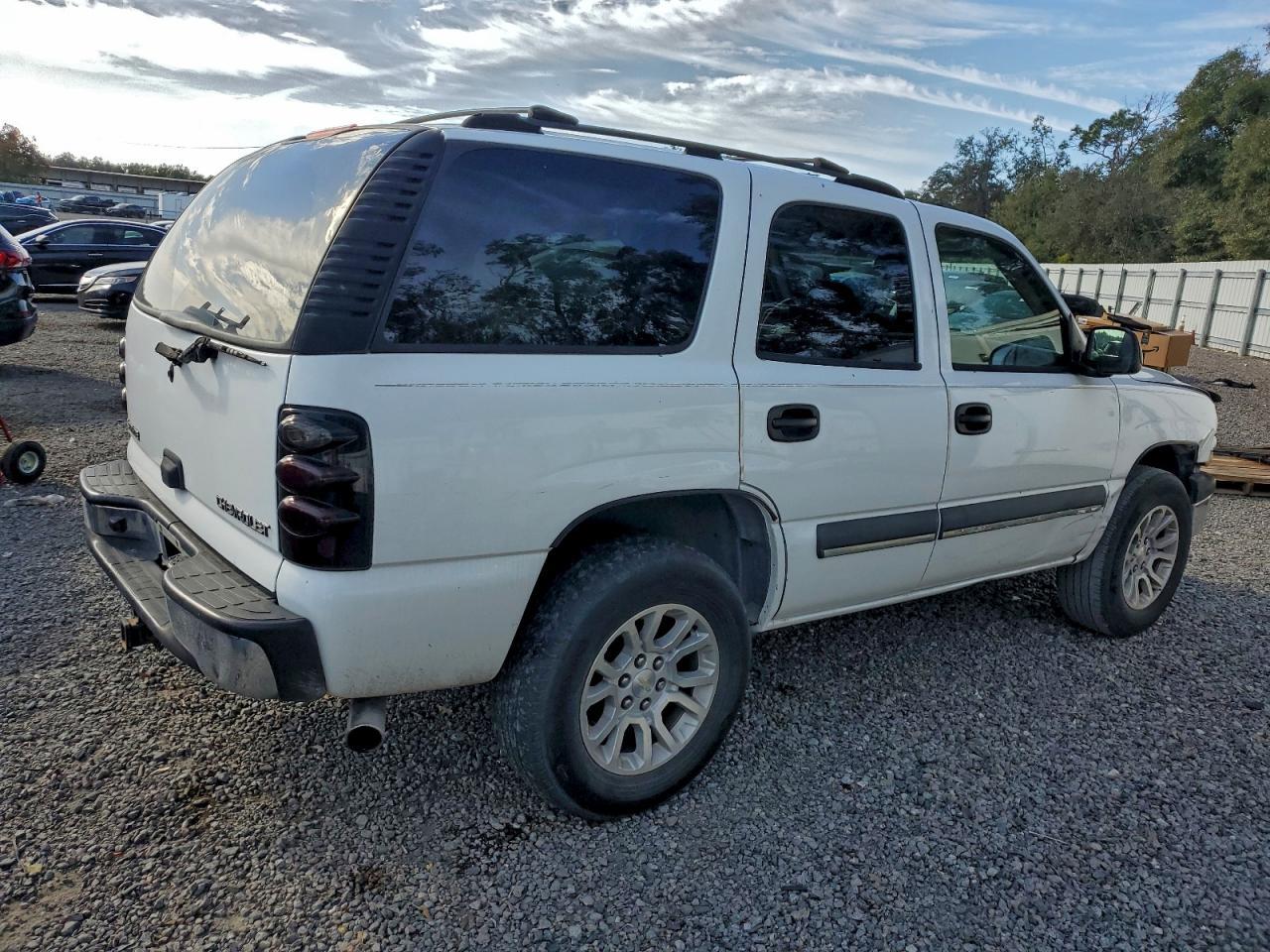 2004 CHEVROLET Tahoe