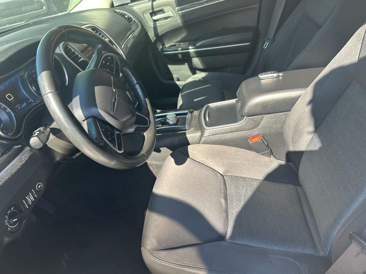 2020 CHRYSLER 300