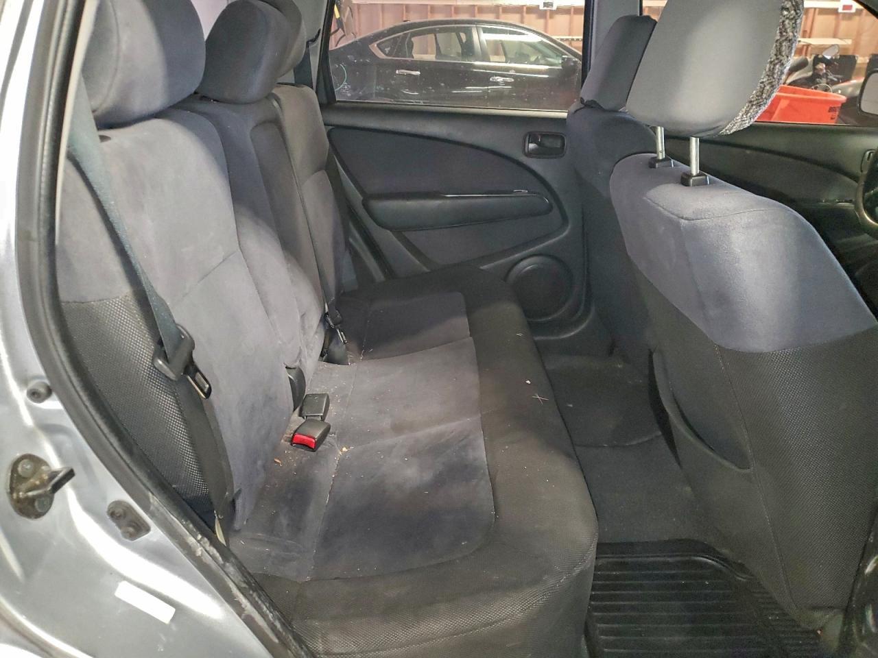 2004 MITSUBISHI outlander