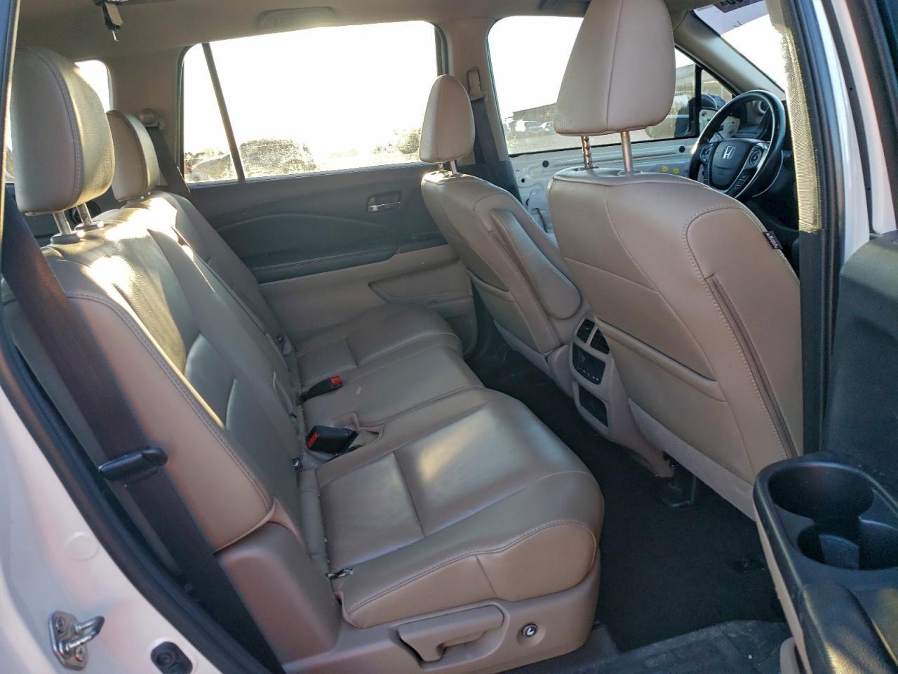 2016 HONDA PILOT