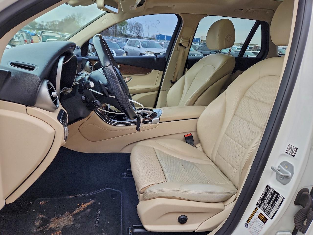 2016 MERCEDES-BENZ GLC-Class