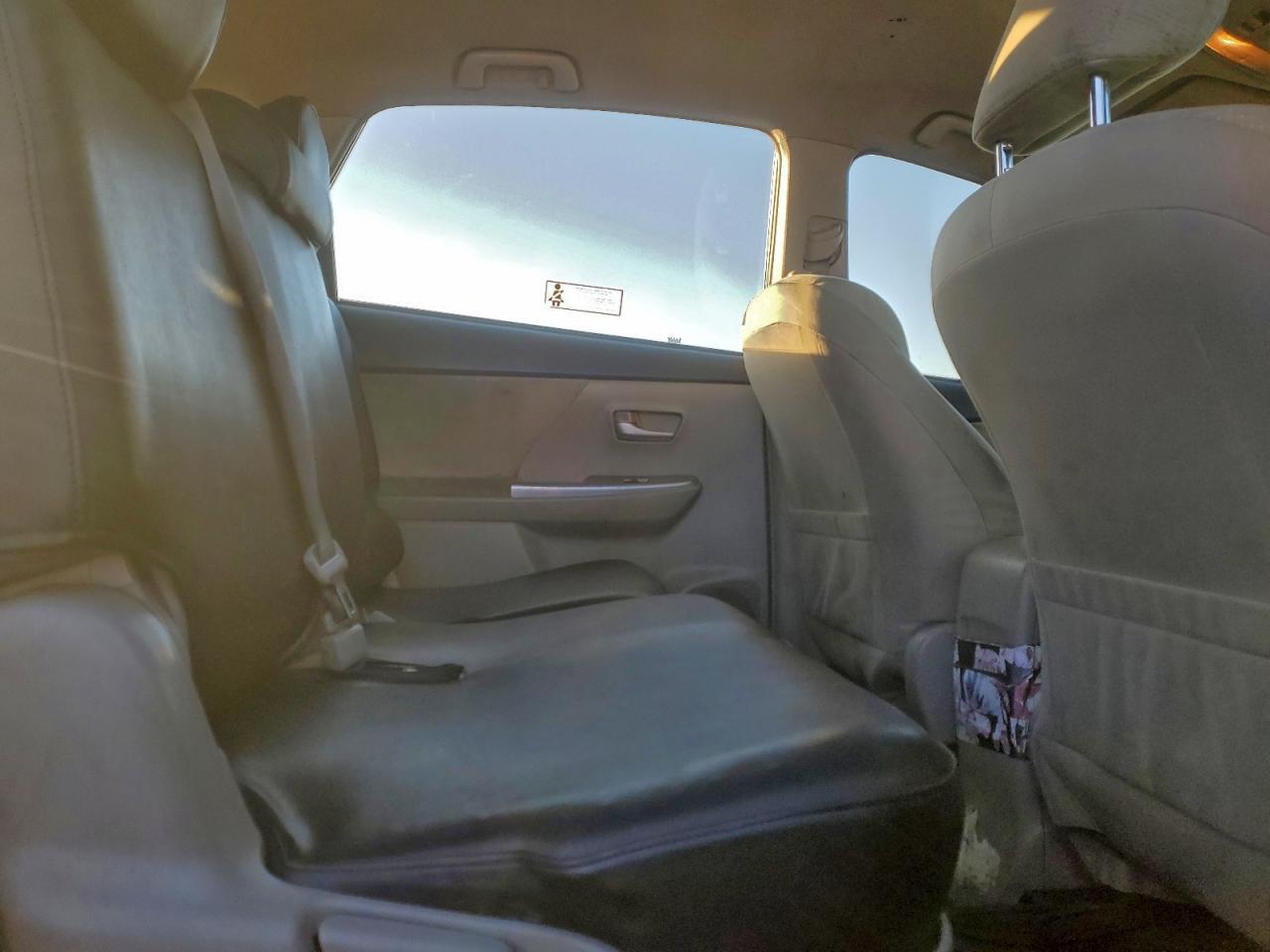 2012 TOYOTA PRIUS V